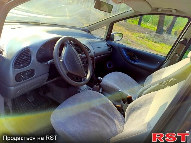 Форд Галаксі, об'ємом двигуна 1.9 л та пробігом 0 тис. км за 1500 $, фото 12 на Automoto.ua