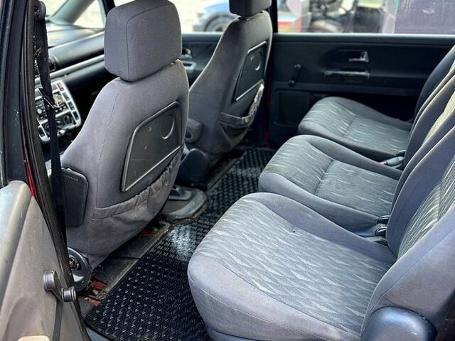 Форд Галаксі 2000 у Одесі на Automoto.ua Форд Галаксі, об'ємом двигуна 2 л та пробігом 250 тис. км за 1599 $, фото 4 на Automoto.ua