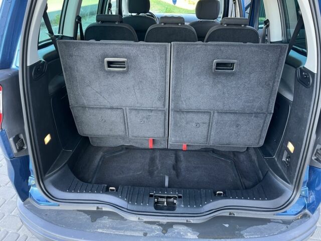 Форд Галаксі, об'ємом двигуна 2 л та пробігом 233 тис. км за 6067 $, фото 12 на Automoto.ua