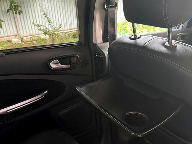 Форд Галакси, объемом двигателя 2 л и пробегом 291 тыс. км за 7400 $, фото 12 на Automoto.ua