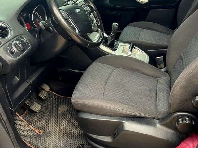 Форд Галакси, объемом двигателя 2 л и пробегом 230 тыс. км за 7200 $, фото 3 на Automoto.ua
