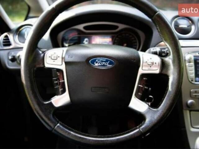 Форд Галаксі, об'ємом двигуна 2 л та пробігом 260 тис. км за 8800 $, фото 5 на Automoto.ua