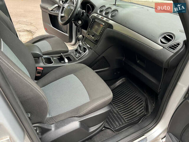 Форд Галаксі, об'ємом двигуна 1.6 л та пробігом 268 тис. км за 9500 $, фото 2 на Automoto.ua