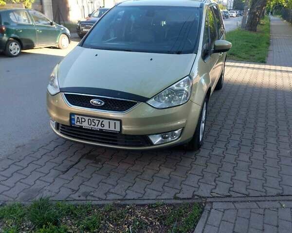 Жовтий Форд Галаксі, об'ємом двигуна 2 л та пробігом 260 тис. км за 6100 $, фото 2 на Automoto.ua
