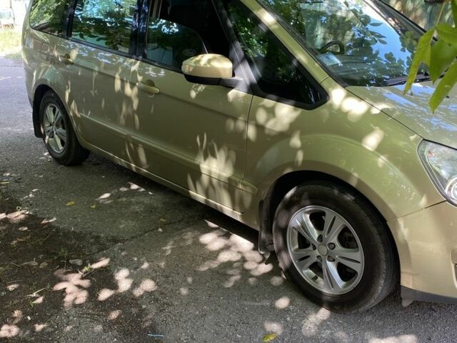 Форд Галаксі 2006 у Славянске на Automoto.ua Жовтий Форд Галаксі, об'ємом двигуна 2 л та пробігом 380 тис. км за 6500 $, фото 7 на Automoto.ua