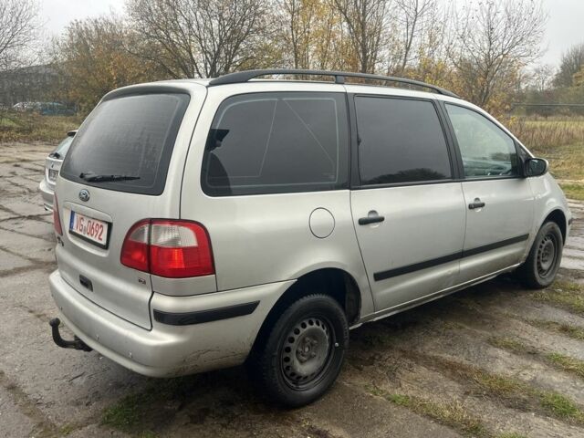 Серый Форд Галакси, объемом двигателя 1.9 л и пробегом 247 тыс. км за 1162 $, фото 3 на Automoto.ua