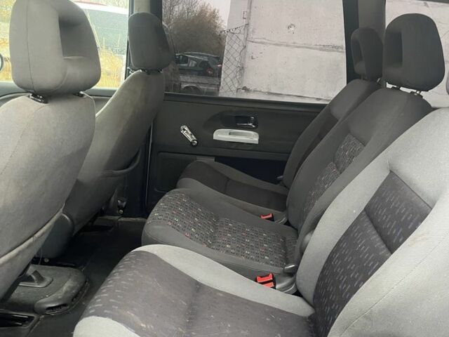 Серый Форд Галакси, объемом двигателя 1.9 л и пробегом 247 тыс. км за 1162 $, фото 7 на Automoto.ua