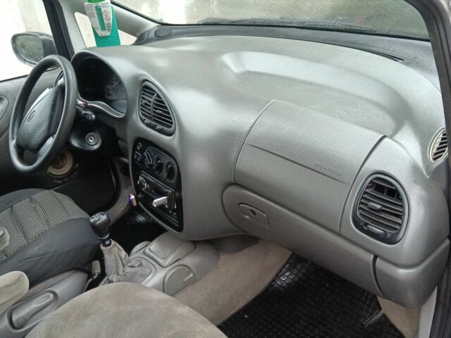 Серый Форд Галакси, объемом двигателя 0 л и пробегом 2 тыс. км за 2200 $, фото 7 на Automoto.ua