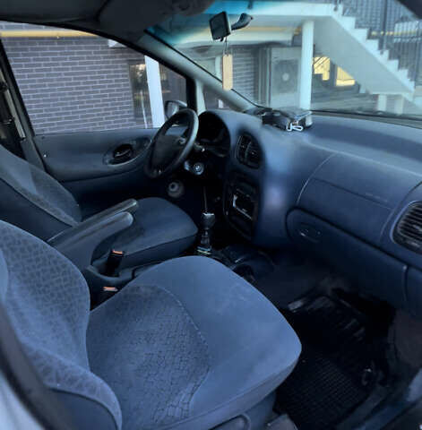 Сірий Форд Галаксі, об'ємом двигуна 1.9 л та пробігом 299 тис. км за 2449 $, фото 8 на Automoto.ua