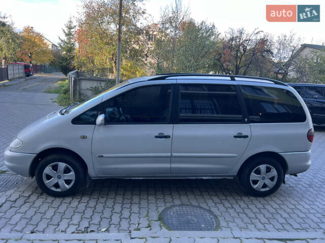 Сірий Форд Галаксі, об'ємом двигуна 1.9 л та пробігом 299 тис. км за 2449 $, фото 2 на Automoto.ua