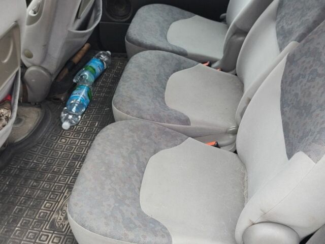 Форд Галаксі 2000 у Києві на Automoto.ua Сірий Форд Галаксі, об'ємом двигуна 1.9 л та пробігом 470 тис. км за 1900 $, фото 4 на Automoto.ua