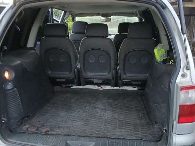 Серый Форд Галакси, объемом двигателя 1.9 л и пробегом 400 тыс. км за 2900 $, фото 7 на Automoto.ua