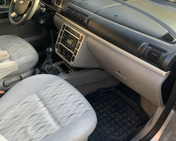 Сірий Форд Галаксі, об'ємом двигуна 1.9 л та пробігом 440 тис. км за 4500 $, фото 7 на Automoto.ua