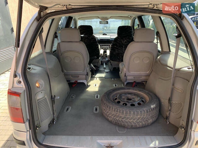 Форд Галаксі 2000 у Луцьку на Automoto.ua Сірий Форд Галаксі, об'ємом двигуна 1.9 л та пробігом 300 тис. км за 1450 $, фото 5 на Automoto.ua