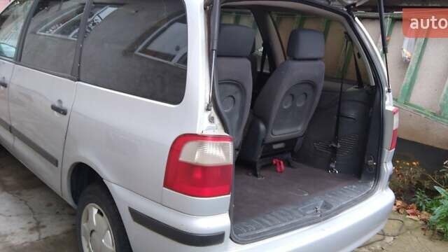 Серый Форд Галакси, объемом двигателя 2.3 л и пробегом 271 тыс. км за 2550 $, фото 13 на Automoto.ua