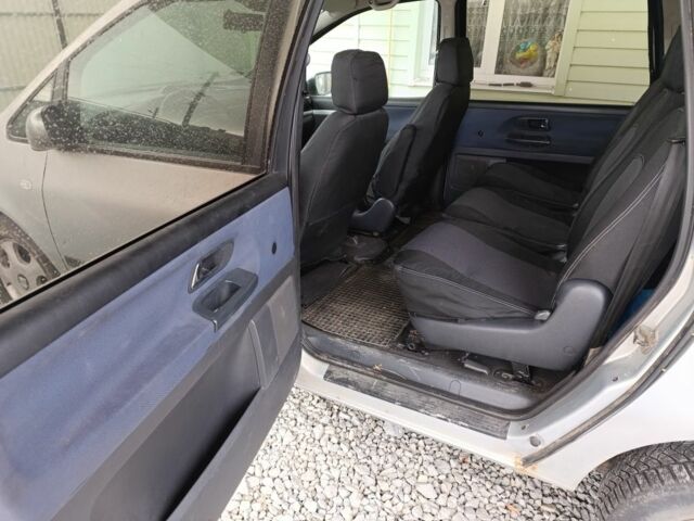 Серый Форд Галакси, объемом двигателя 1.9 л и пробегом 500 тыс. км за 3300 $, фото 7 на Automoto.ua