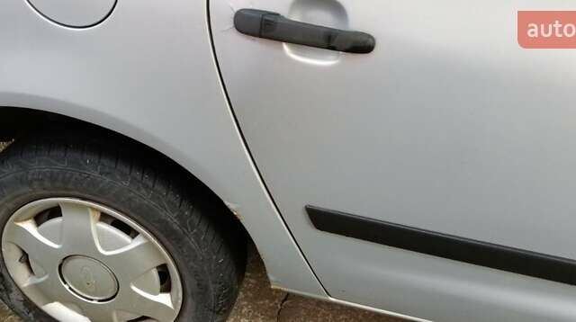 Серый Форд Галакси, объемом двигателя 2.3 л и пробегом 271 тыс. км за 2550 $, фото 9 на Automoto.ua