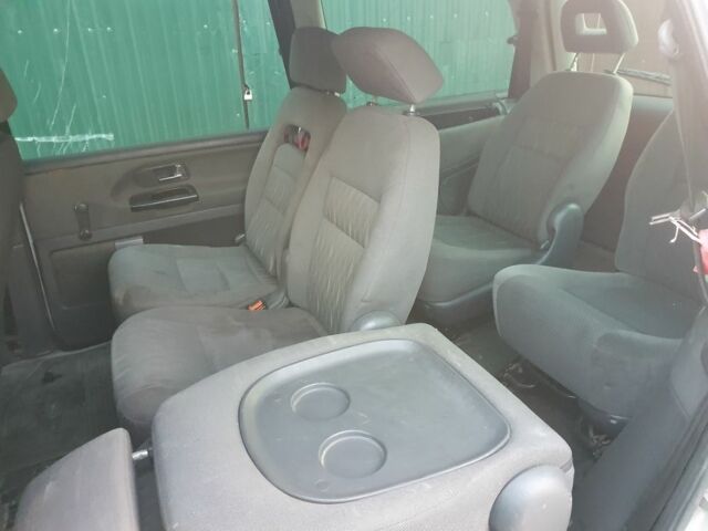 Сірий Форд Галаксі, об'ємом двигуна 1.9 л та пробігом 300 тис. км за 3500 $, фото 4 на Automoto.ua