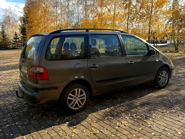 Серый Форд Галакси, объемом двигателя 1.9 л и пробегом 0 тыс. км за 2500 $, фото 3 на Automoto.ua