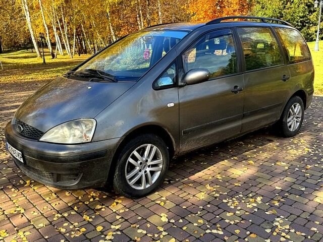 Серый Форд Галакси, объемом двигателя 1.9 л и пробегом 0 тыс. км за 2500 $, фото 2 на Automoto.ua