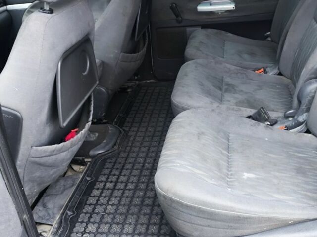 Серый Форд Галакси, объемом двигателя 2 л и пробегом 500 тыс. км за 3450 $, фото 4 на Automoto.ua