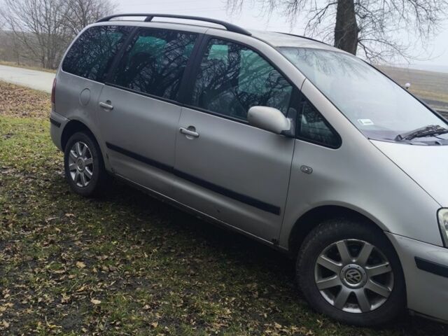 Серый Форд Галакси, объемом двигателя 2 л и пробегом 500 тыс. км за 3450 $, фото 1 на Automoto.ua