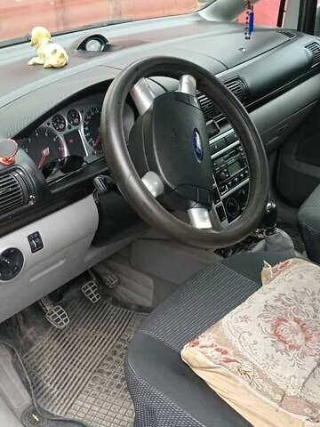 Сірий Форд Галаксі, об'ємом двигуна 2 л та пробігом 295 тис. км за 3900 $, фото 3 на Automoto.ua