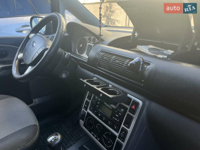 Сірий Форд Галаксі, об'ємом двигуна 2 л та пробігом 205 тис. км за 4500 $, фото 6 на Automoto.ua