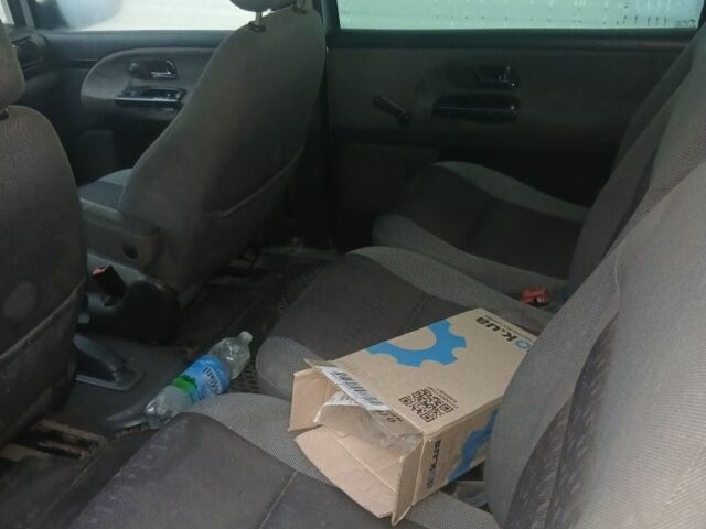 Сірий Форд Галаксі, об'ємом двигуна 2 л та пробігом 320 тис. км за 1700 $, фото 7 на Automoto.ua