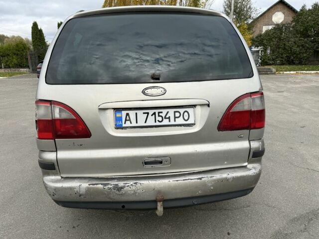 Серый Форд Галакси, объемом двигателя 1.9 л и пробегом 320 тыс. км за 3250 $, фото 5 на Automoto.ua