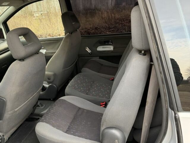 Сірий Форд Галаксі, об'ємом двигуна 1.9 л та пробігом 248 тис. км за 2400 $, фото 13 на Automoto.ua