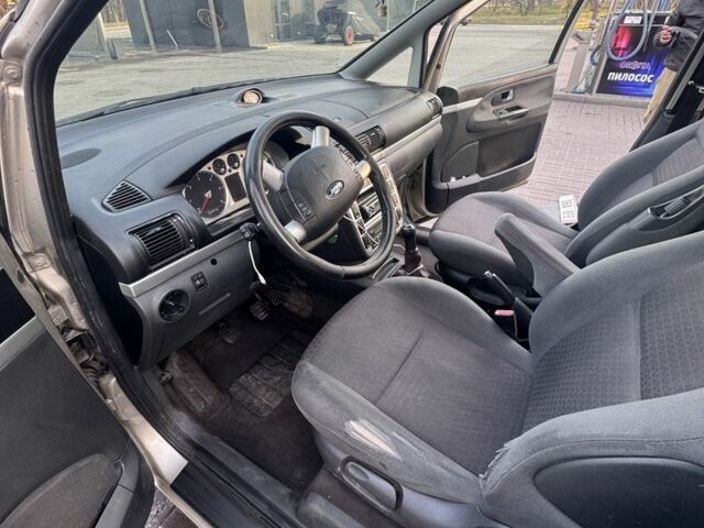 Серый Форд Галакси, объемом двигателя 1.9 л и пробегом 341 тыс. км за 2381 $, фото 9 на Automoto.ua