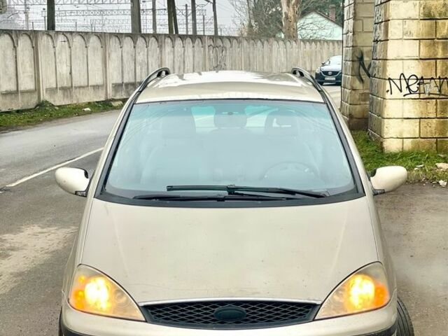 Серый Форд Галакси, объемом двигателя 0 л и пробегом 200 тыс. км за 2200 $, фото 1 на Automoto.ua