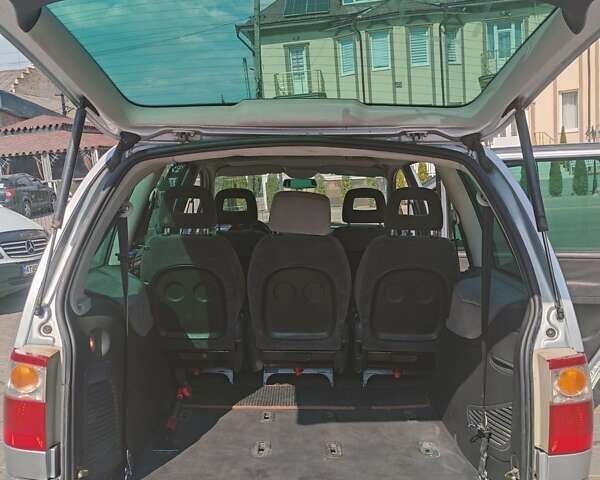 Серый Форд Галакси, объемом двигателя 1.9 л и пробегом 323 тыс. км за 4700 $, фото 8 на Automoto.ua