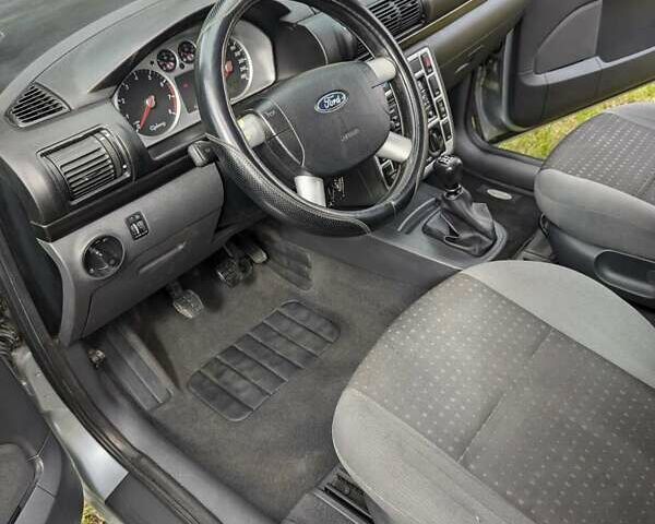 Серый Форд Галакси, объемом двигателя 2.3 л и пробегом 300 тыс. км за 5600 $, фото 9 на Automoto.ua