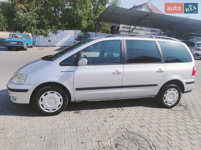 Серый Форд Галакси, объемом двигателя 1.9 л и пробегом 323 тыс. км за 4700 $, фото 4 на Automoto.ua
