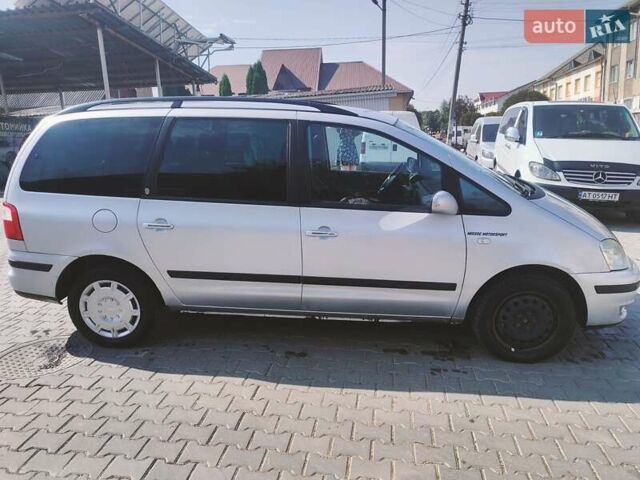 Серый Форд Галакси, объемом двигателя 1.9 л и пробегом 323 тыс. км за 4700 $, фото 1 на Automoto.ua