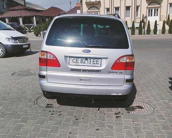 Серый Форд Галакси, объемом двигателя 1.9 л и пробегом 323 тыс. км за 4700 $, фото 2 на Automoto.ua