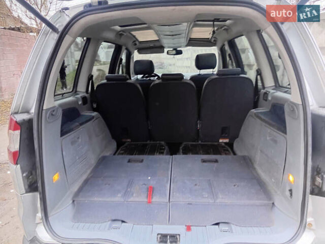 Сірий Форд Галаксі, об'ємом двигуна 2 л та пробігом 350 тис. км за 6200 $, фото 4 на Automoto.ua
