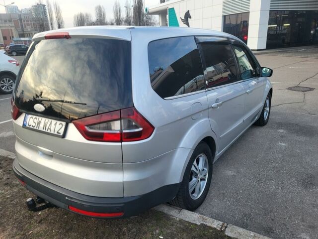 Серый Форд Галакси, объемом двигателя 1.8 л и пробегом 280 тыс. км за 4500 $, фото 4 на Automoto.ua