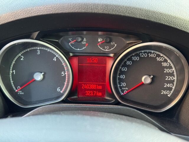 Серый Форд Галакси, объемом двигателя 1.8 л и пробегом 240 тыс. км за 9690 $, фото 19 на Automoto.ua