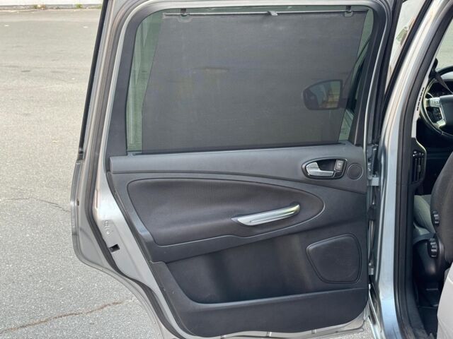 Серый Форд Галакси, объемом двигателя 1.8 л и пробегом 240 тыс. км за 9690 $, фото 11 на Automoto.ua