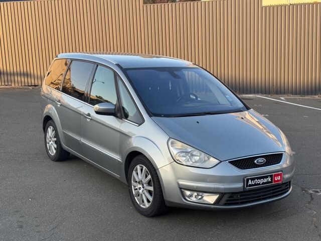 Серый Форд Галакси, объемом двигателя 1.8 л и пробегом 240 тыс. км за 9690 $, фото 2 на Automoto.ua