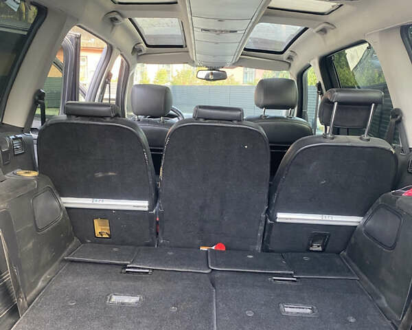 Серый Форд Галакси, объемом двигателя 2 л и пробегом 327 тыс. км за 9500 $, фото 12 на Automoto.ua