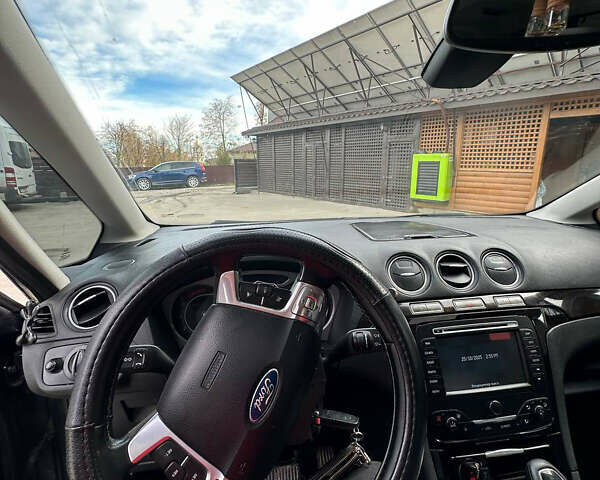 Серый Форд Галакси, объемом двигателя 2 л и пробегом 327 тыс. км за 9500 $, фото 8 на Automoto.ua