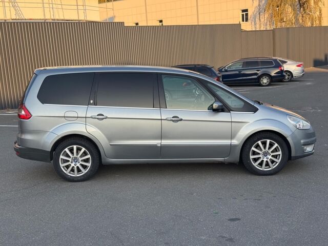 Серый Форд Галакси, объемом двигателя 1.8 л и пробегом 240 тыс. км за 9690 $, фото 3 на Automoto.ua