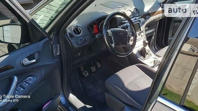 Сірий Форд Галаксі, об'ємом двигуна 2 л та пробігом 298 тис. км за 8000 $, фото 14 на Automoto.ua