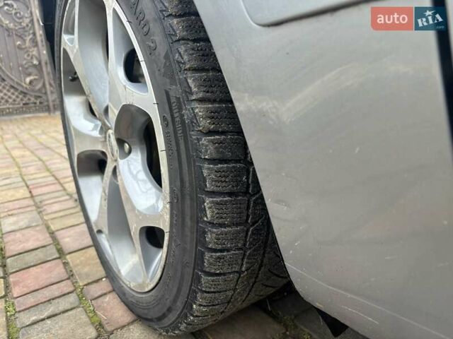 Серый Форд Галакси, объемом двигателя 2 л и пробегом 360 тыс. км за 7700 $, фото 11 на Automoto.ua