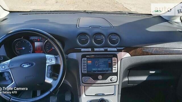 Сірий Форд Галаксі, об'ємом двигуна 2 л та пробігом 298 тис. км за 8000 $, фото 15 на Automoto.ua