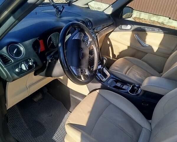 Сірий Форд Галаксі, об'ємом двигуна 2 л та пробігом 320 тис. км за 8500 $, фото 10 на Automoto.ua